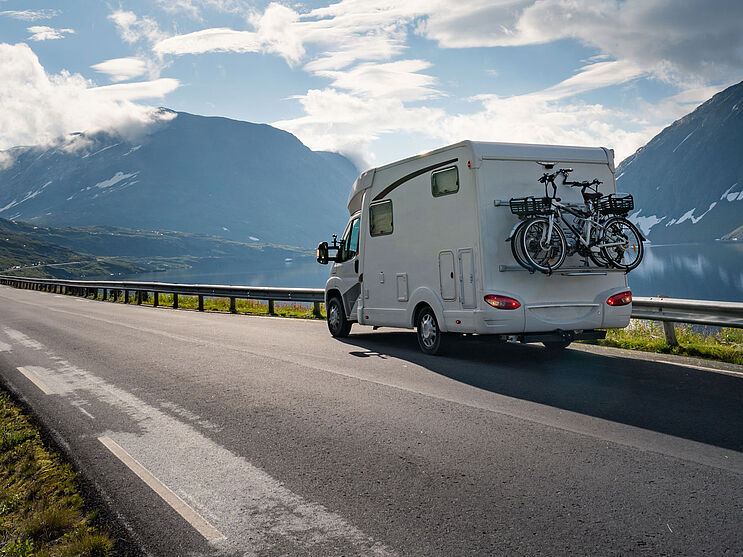 Wohnmobil in Luzern mieten - ohne Kilometerbegrenzung: Hammer Auto Center