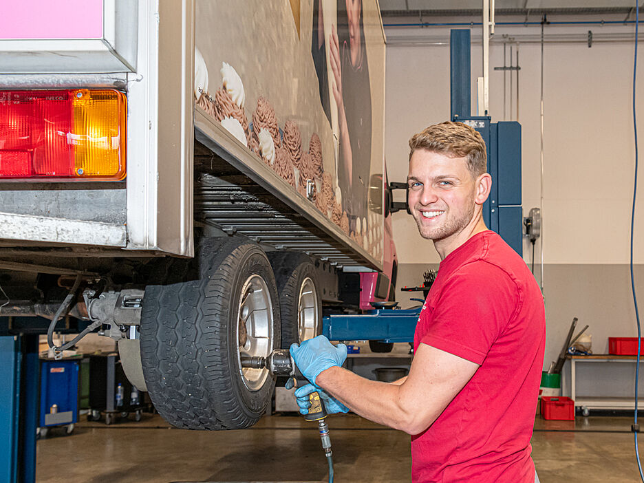 Automobil-Mechatroniker/-in EFZ Fachrichtung leichte Nutzfahrzeuge