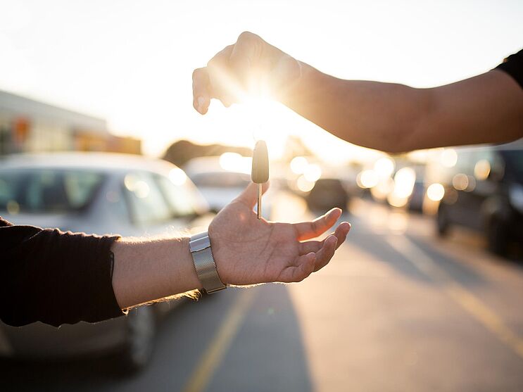Hammer Fahrzeugmiete und Probefahrt, Luzern