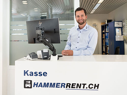 Hammerrent Fahrzeugvermietung Luzern - Luca Müller