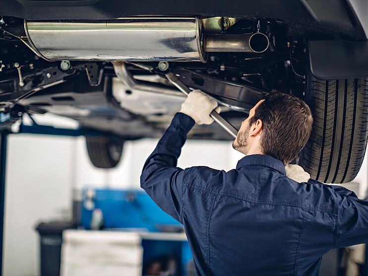 Fahrzeugreparatur & Carrosserie Hammer Auto Center