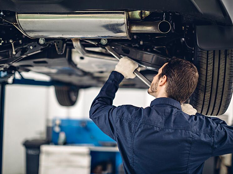 Fahrzeugreparatur & Carrosserie Hammer Auto Center