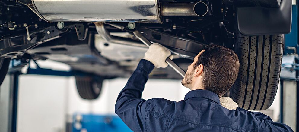 Fahrzeugreparatur & Carrosserie Hammer Auto Center